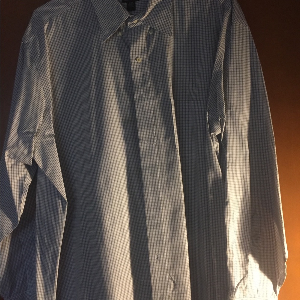 Men’s long sleeve button up